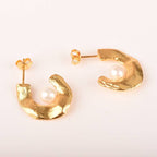 CASSIE Pearl Earrings