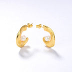 CASSIE Pearl Earrings