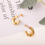 CASSIE Pearl Earrings